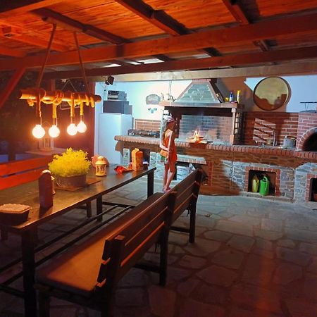 הוילה Eleftheroupoli Mavridis House מראה חיצוני תמונה