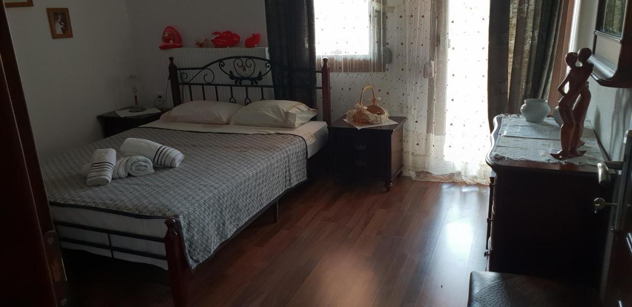 הוילה Eleftheroupoli Mavridis House מראה חיצוני תמונה