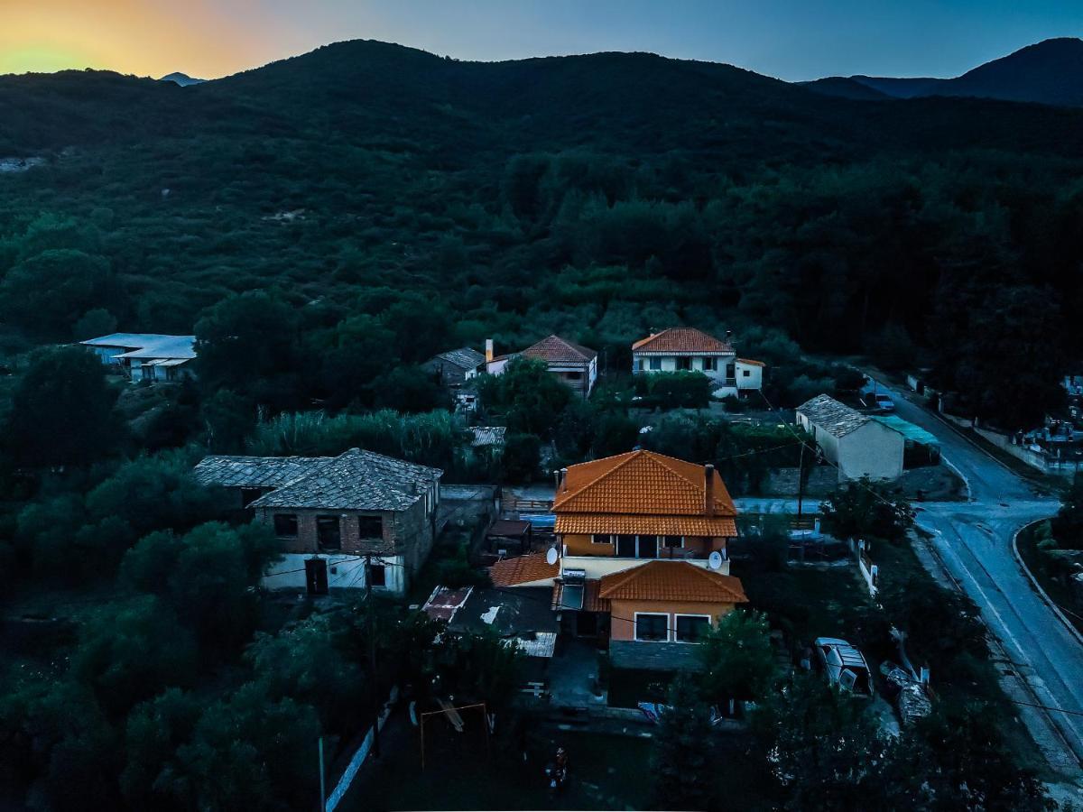 הוילה Eleftheroupoli Mavridis House מראה חיצוני תמונה